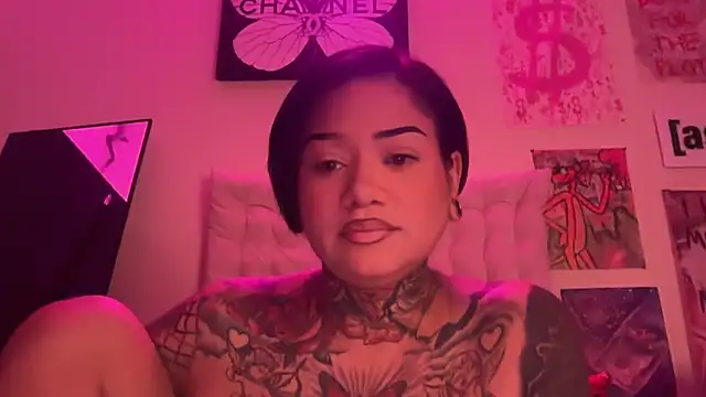 Itsonlyvirgo online show from 8, 4, 2026