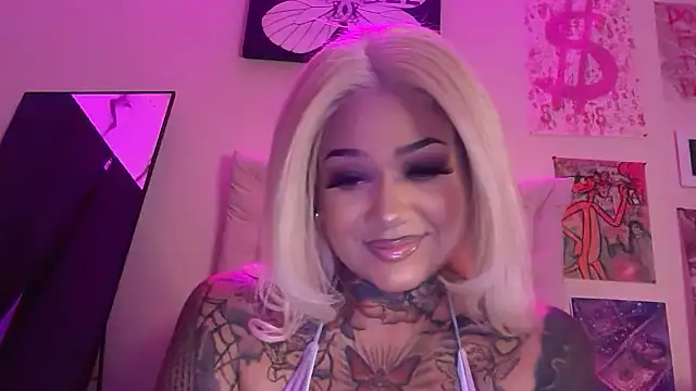 Itsonlyvirgo online show from 12, 4, 2026