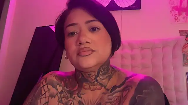 Itsonlyvirgo online show from 10, 4, 2026