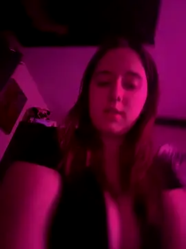 lunaazulxo online show from 23, 12, 2025
