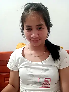 Him MountainGirl online show from 2, 4, 2026