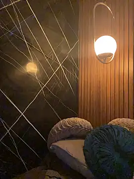 ValentinaEliot online show from 5, 4, 2026