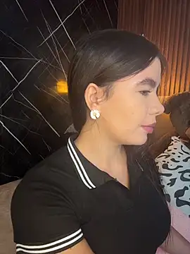 Snapshot of ValentinaEliot chatting on 23, 12, 2025 ValentinaEliot online show from 23, 12, 2025