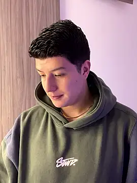 Goldenknight33 online show from 6, 1, 2026