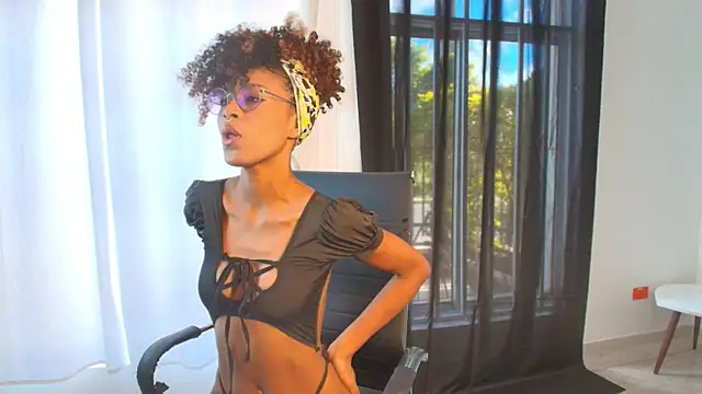 Snapshot of NaomiClay chatting on 15, 7, 2026 NaomiClay online show from 15, 7, 2026