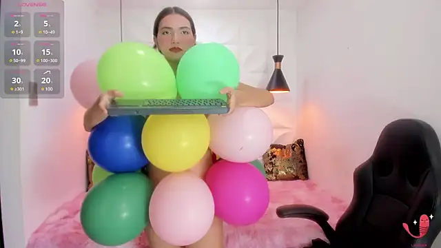 valeriecute18 online show from 11, 3, 2026