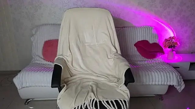 Snapshot of baby_emmaaa chatting on 11, 2, 2026 baby emmaaa online show from 11, 2, 2026