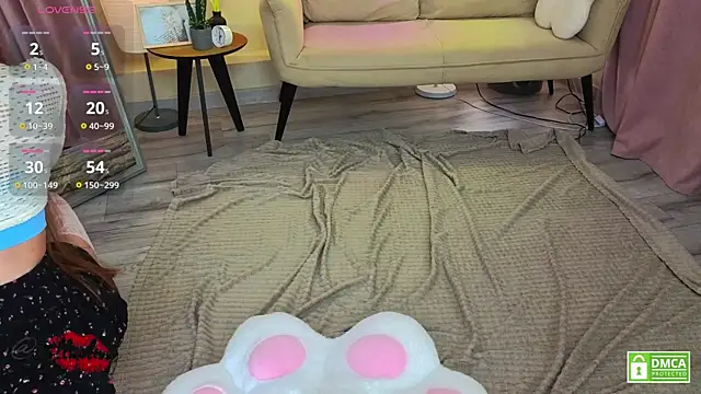 oliviaah  online show from 15, 4, 2026