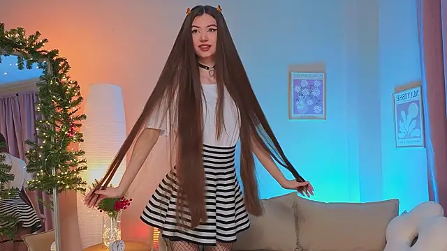 Snapshot of oliviaah_ chatting on 17, 12, 2025 oliviaah online show from 17, 12, 2025