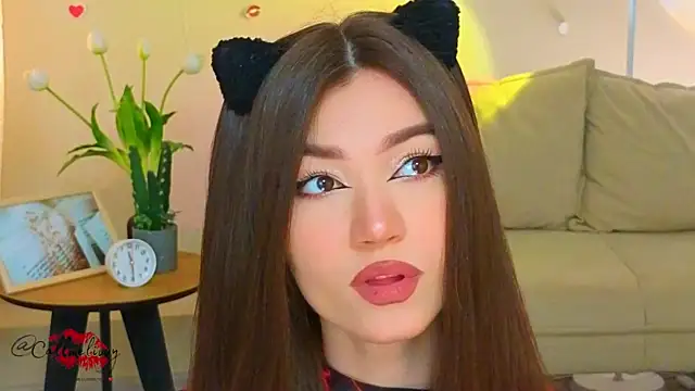 oliviaah  online show from 2, 4, 2026