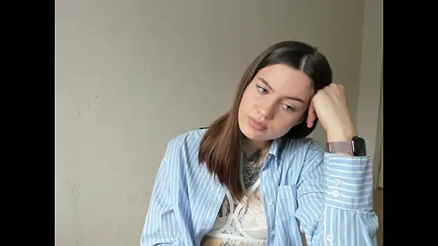 NikkieKitty online show from 8, 4, 2026