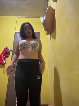 Snapshot of Lovely_apple19 chatting on 15, 4, 2026 Lovely apple19 online show from 15, 4, 2026