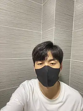 Snapshot of kimze7 chatting on 1, 3, 2026 kimze7 online show from 1, 3, 2026