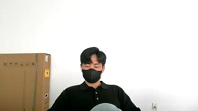 Snapshot of kimze7 chatting on 3, 7, 2026 kimze7 online show from 3, 7, 2026