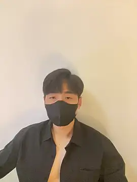 Snapshot of kimze7 chatting on 7, 2, 2026 kimze7 online show from 7, 2, 2026