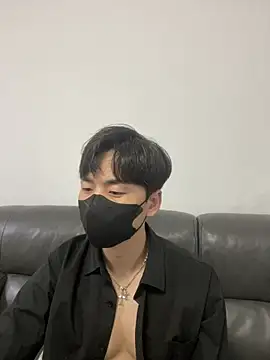 Snapshot of kimze7 chatting on 17, 1, 2026 kimze7 online show from 17, 1, 2026