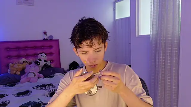 Dani Dancer online show from 4, 4, 2026