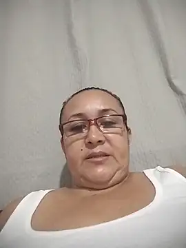 Nini Love  online show from 16, 4, 2026