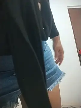 Nini Love  online show from 18, 1, 2026