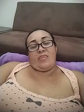 Nini Love  online show from 21, 6, 2026