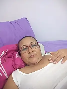 Nini Love  online show from 12, 4, 2026