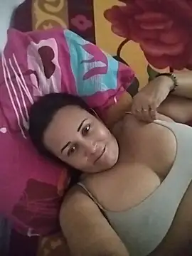 Nini Love  online show from 18, 5, 2026
