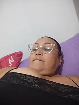 Nini Love  online show from 11, 2, 2026