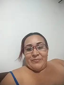 Nini Love  online show from 4, 4, 2026