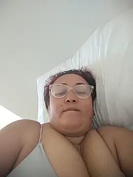 Nini Love  online show from 24, 2, 2026