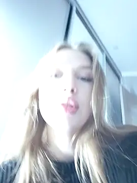 Snapshot of findwayout chatting on 20, 12, 2025 findwayout online show from 20, 12, 2025