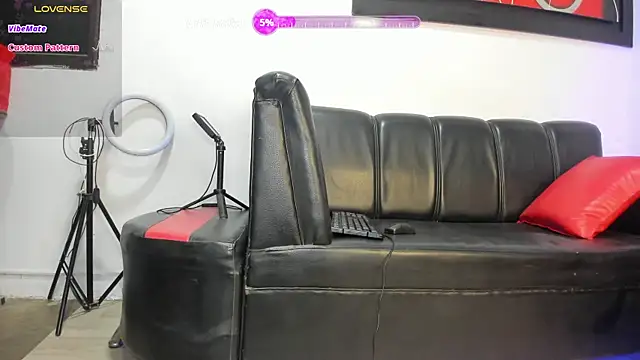 CaramelDesire online show from 15, 1, 2026