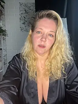 Snapshot of JenniferCarmen chatting on 21, 5, 2026 JenniferCarmen online show from 21, 5, 2026