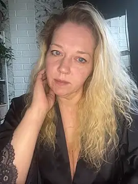 Snapshot of JenniferCarmen chatting on 16, 5, 2026 JenniferCarmen online show from 16, 5, 2026