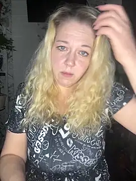 JenniferCarmen online show from 7, 4, 2026