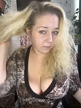 JenniferCarmen online show from 7, 3, 2026