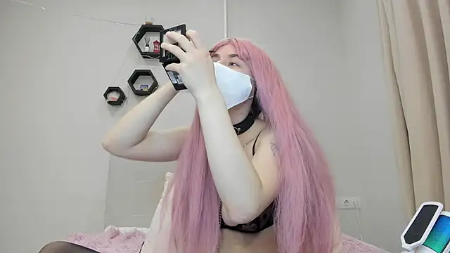 DELAYLALEAA online show from 13, 1, 2026