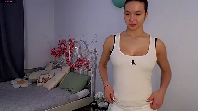 springloveee online show from 16, 2, 2026