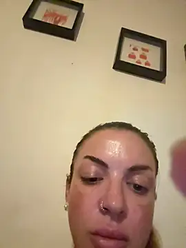 Carlafeet online show from 24, 6, 2026