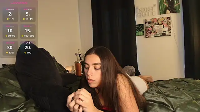 MilaSeren online show from 1, 4, 2026