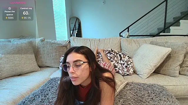 MilaSeren online show from 14, 3, 2026