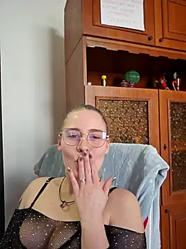 ChristinaWheeled11 online show from 7, 3, 2026