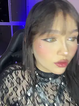 Daniela ruizz online show from 12, 1, 2026