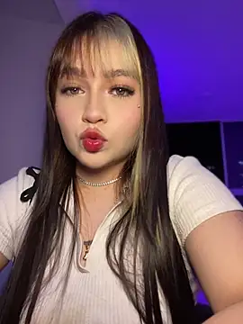 Daniela ruizz online show from 11, 5, 2026