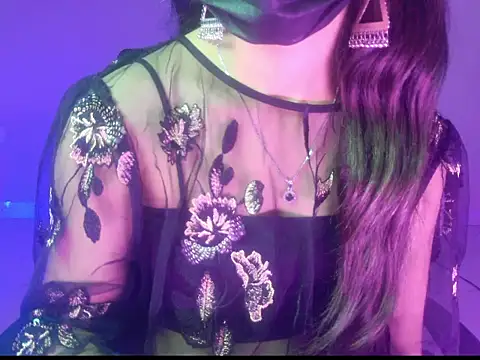 Isha Lush online show from 19, 12, 2025