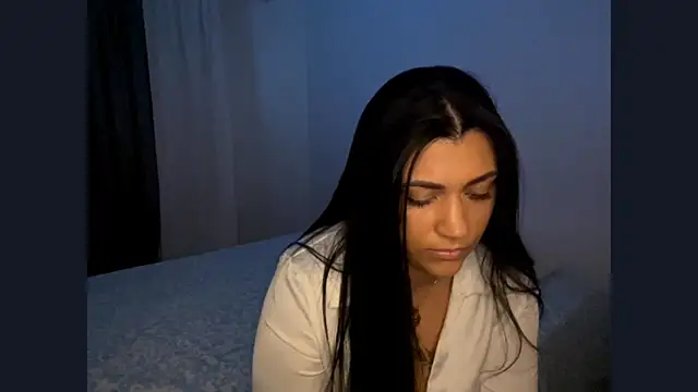 Snapshot of AlphaCasile chatting on 18, 12, 2025 AlphaCasile online show from 18, 12, 2025