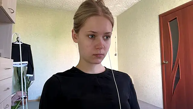 ZaidaSchwarten online show from 17, 5, 2026