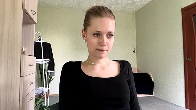 ZaidaSchwarten online show from 18, 5, 2026