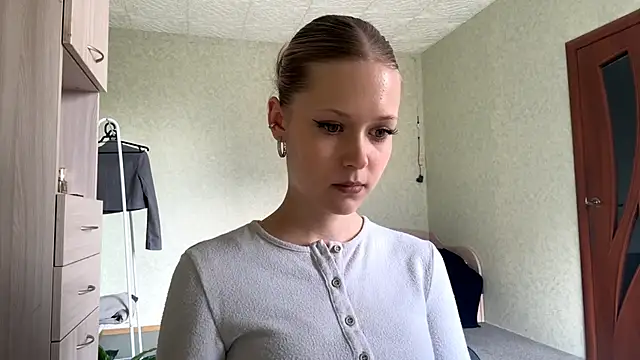 ZaidaSchwarten online show from 27, 3, 2026