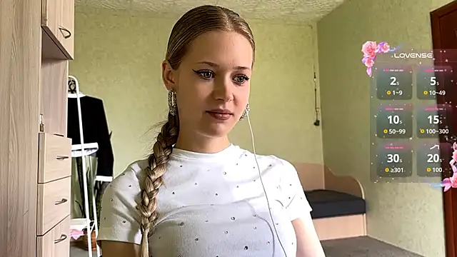 Snapshot of ZaidaSchwarten chatting on 16, 6, 2026 ZaidaSchwarten online show from 16, 6, 2026