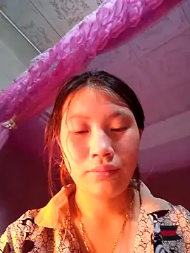 Snapshot of Lomay69 chatting on 17, 12, 2025 Lomay69 online show from 17, 12, 2025